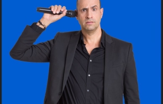 ליאור כלפון בהרצאת הסטנדאפ "הסודות המצחיקים של שפת הגוף"