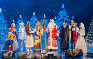 לאבובו – יקום חג המולד Лабубу. Новогодняя вселенная